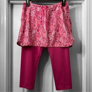 New! n vo Skirted Capri Legging